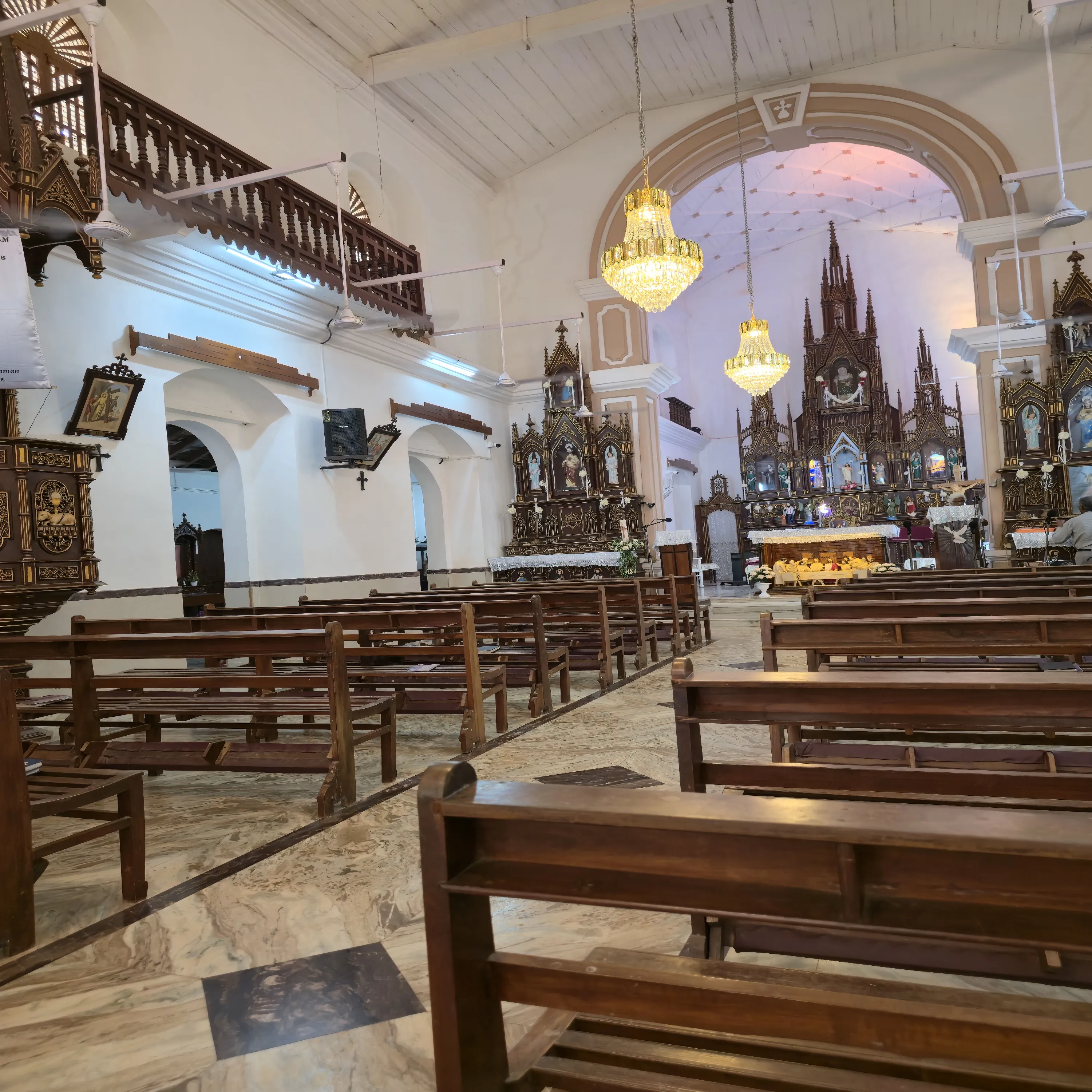 A side view of St. Anne Church, Olaulim
